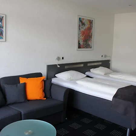 Hotell Hedegaarden 3*