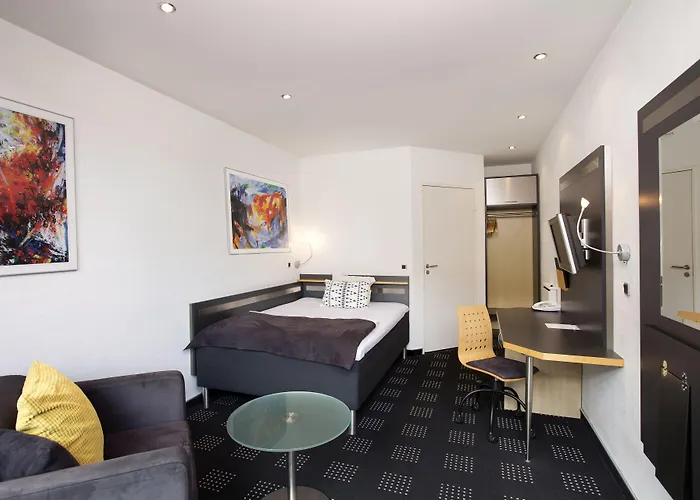 Hotel Hedegaarden 3*